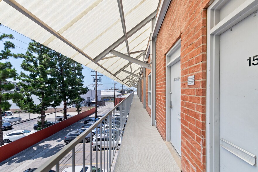 More Photos Of 1524 Cloverfield Blvd, Santa Monica Loft Creative Space For Lease