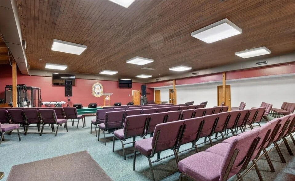 More Photos Of 3111 Normandy Dr, Springfield Office For Sale