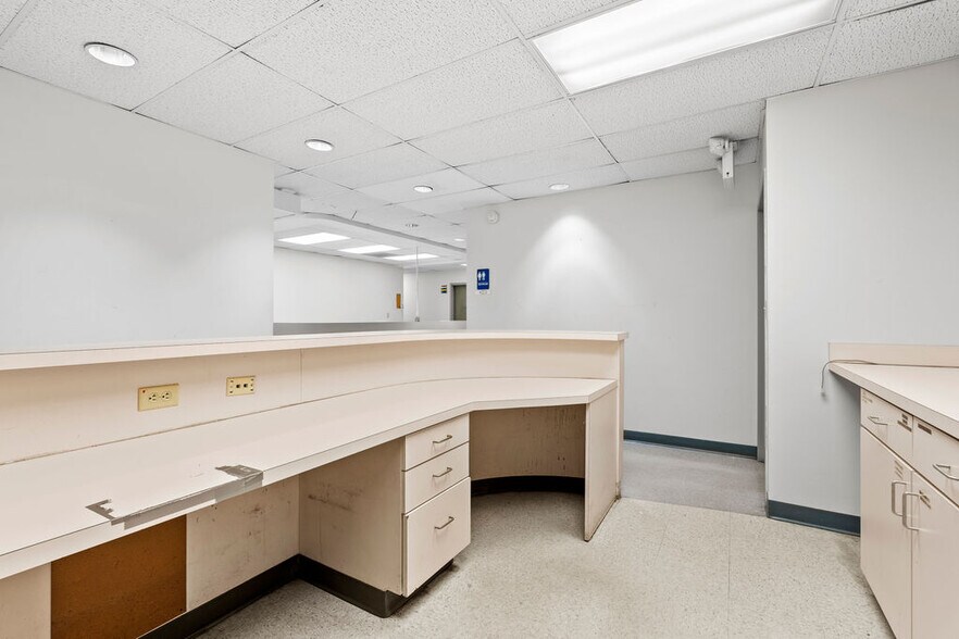 More Photos Of 315 Gill Ave, Knoxville Medical For Lease