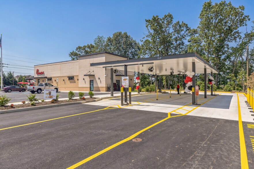 More Photos Of 301 US-130, Cinnaminson Fast Food For Sale