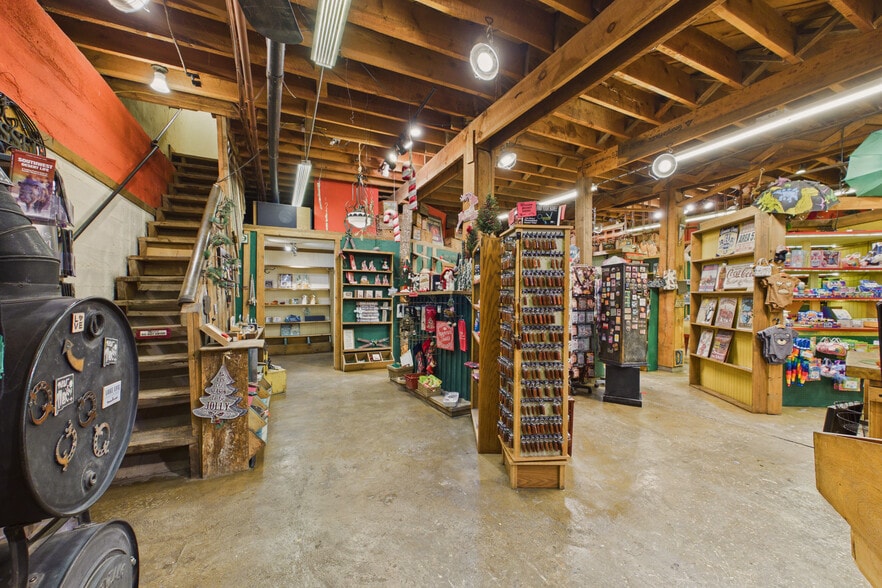 More Photos Of 949 Highway 82, Mountain Park Storefront Retail Residential For Sale