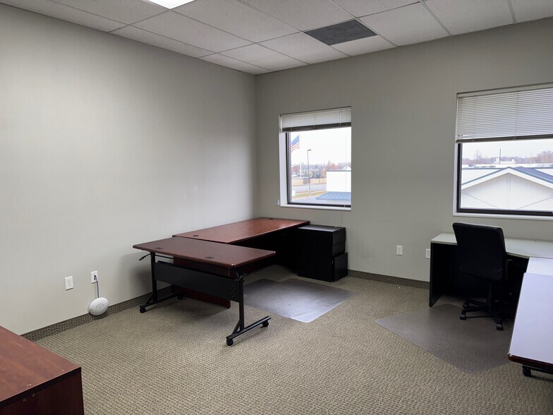 More Photos Of 517 W 100 N, Providence Loft Creative Space For Sale