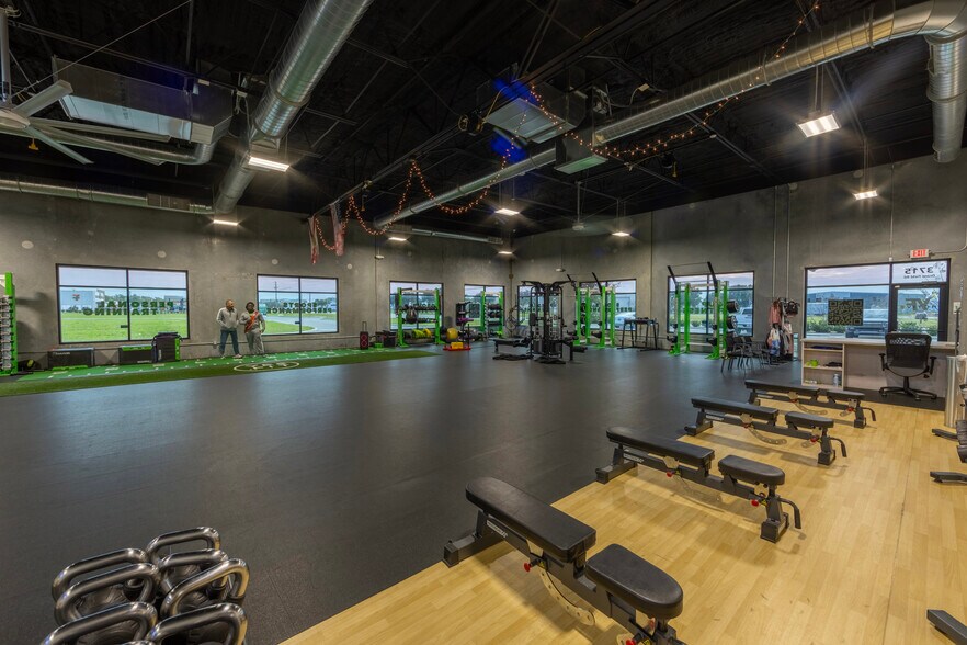 More Photos Of 3715 Drane Field Rd, Lakeland Office For Sale