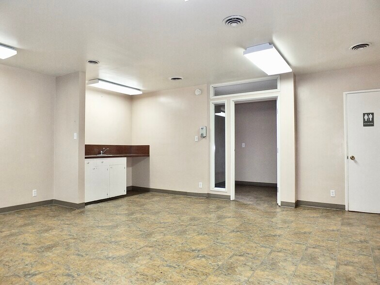 More Photos Of 830 Atlantic Ave, Long Beach Medical For Sale