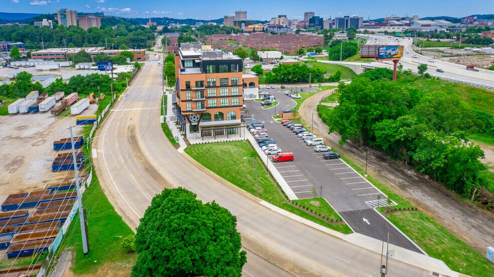More Photos Of 1620 Riverfront Pky, Chattanooga Apartments For Lease