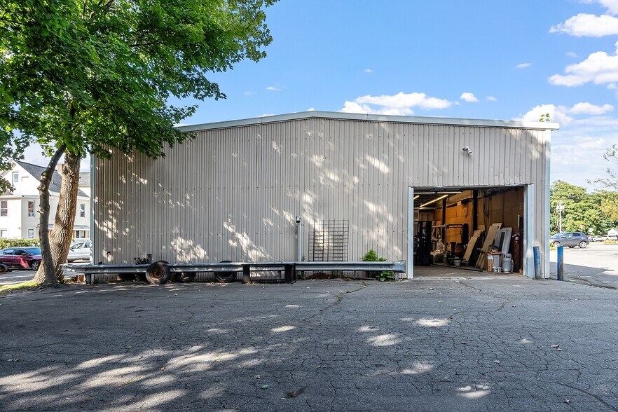 More Photos Of 359 Summer St, Fitchburg Storefront For Sale