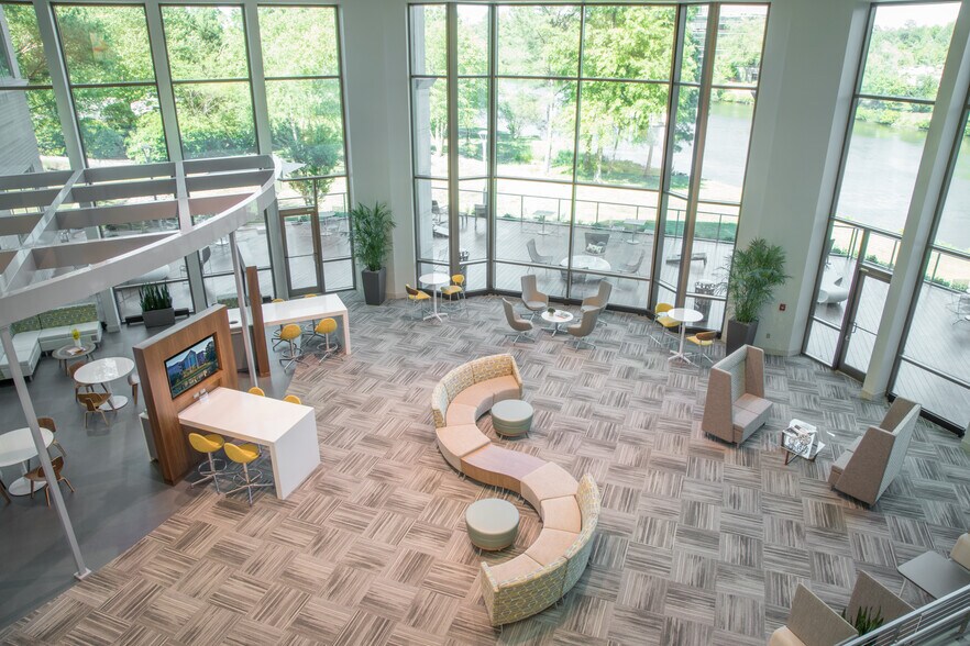 More Photos Of 10900 Nuckols Rd, Glen Allen Medical For Lease