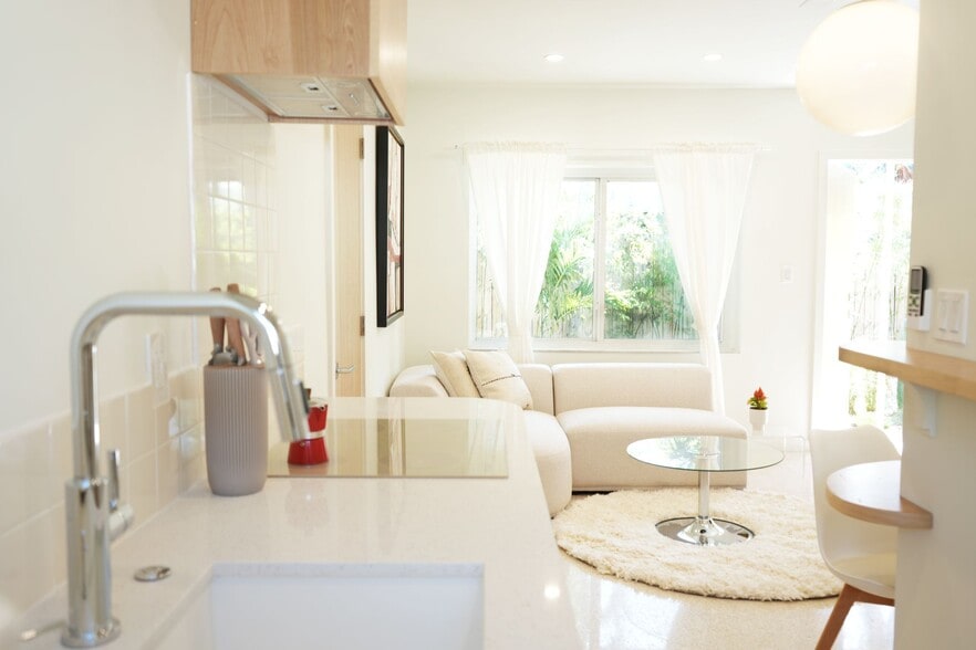 More Photos Of 2904 N Ocean Blvd, Fort Lauderdale Apartments For Sale