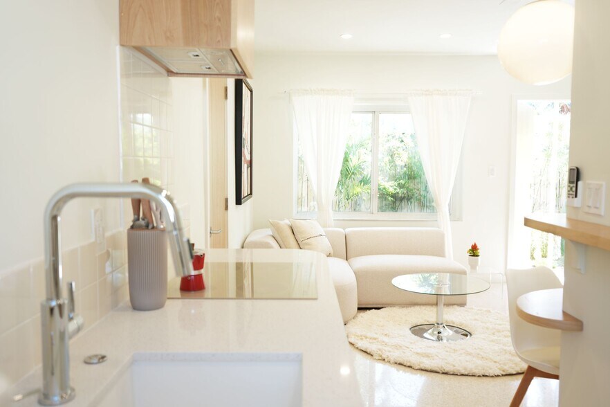 More Photos Of 2904 N Ocean Blvd, Fort Lauderdale Multifamily For Sale