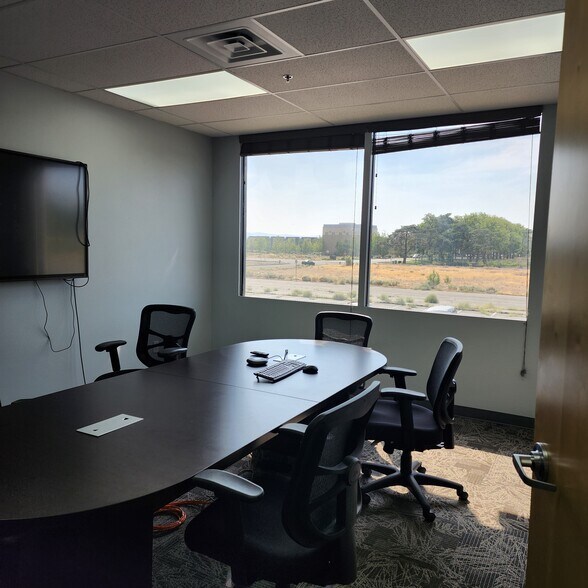 More Photos Of 2920 George Washington Way, Richland Office For Sale