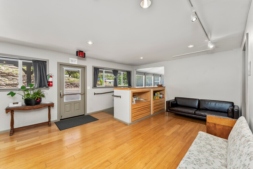 More Photos Of 293 Hanford St, Sutter Creek Storefront Retail Office For Sale