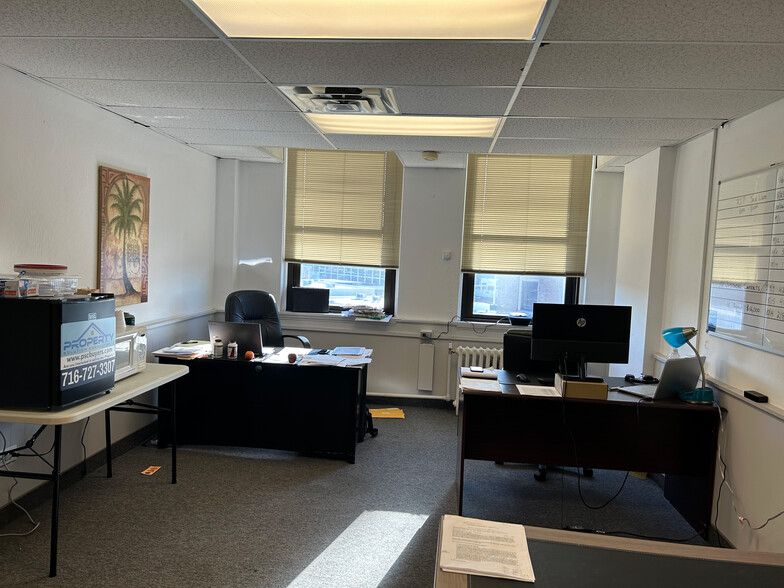 More Photos Of 4 Market St, Lockport Medical For Lease