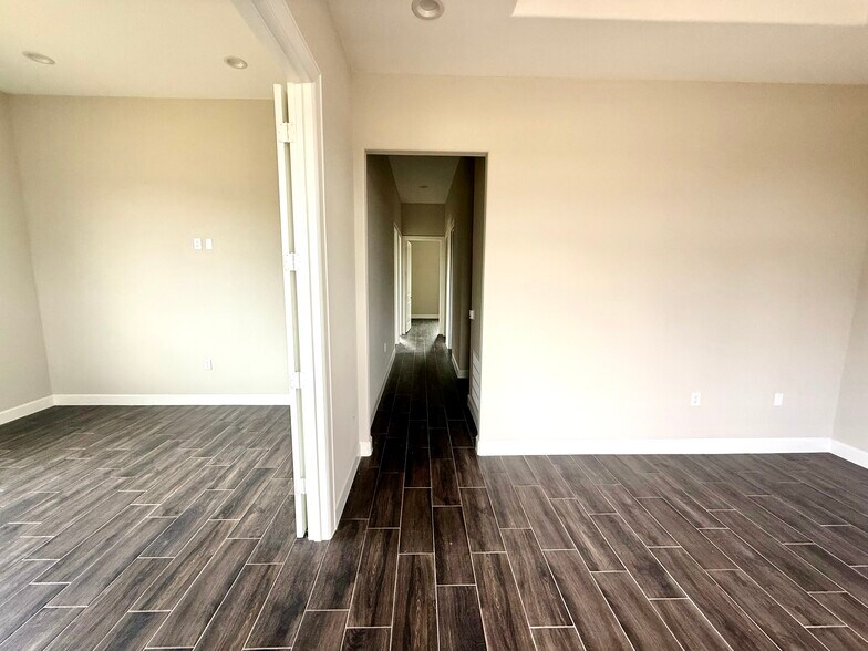 More Photos Of 4220 Cartwright Rd, Missouri City Medical For Sale