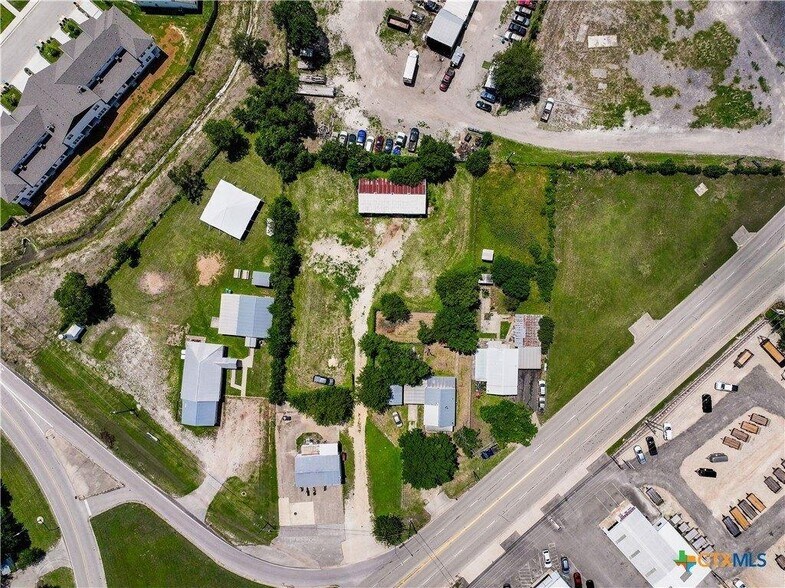 More Photos Of 1711 Holland Rd, Belton General Retail For Sale
