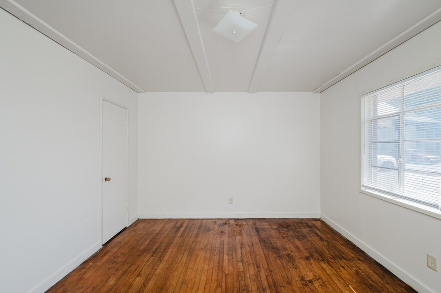 More Photos Of , Birmingham Multifamily For Sale