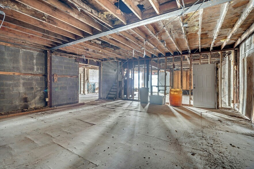 More Photos Of 10 Us Highway 46, Hackettstown Freestanding For Sale