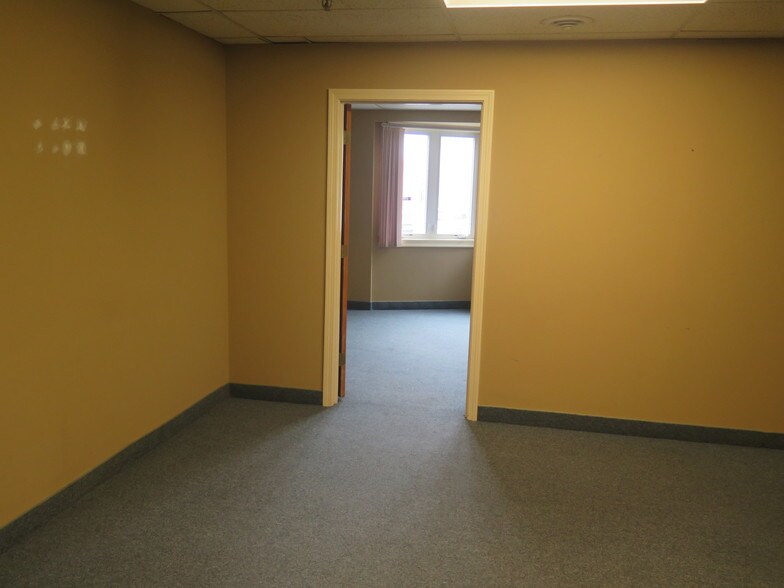 More Photos Of 277 Main St, Marlborough Office For Lease