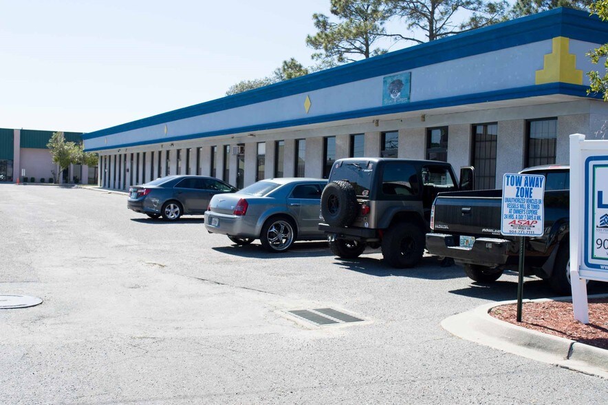 More Photos Of 800 Mayport Rd, Atlantic Beach Storefront Retail Office For Lease