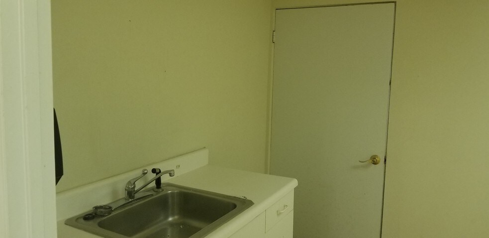 More Photos Of 318 S South St, Gastonia Office For Lease