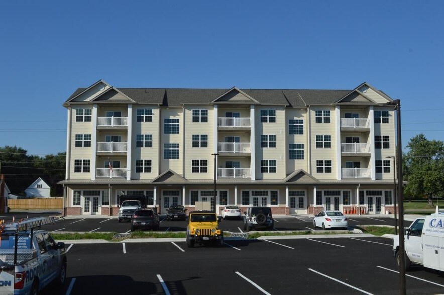 More Photos Of 440 Main St, Stevensville Storefront Retail Residential For Lease