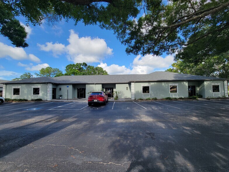 Primary Photo Of 13555 Automobile Blvd, Clearwater Medical For Lease