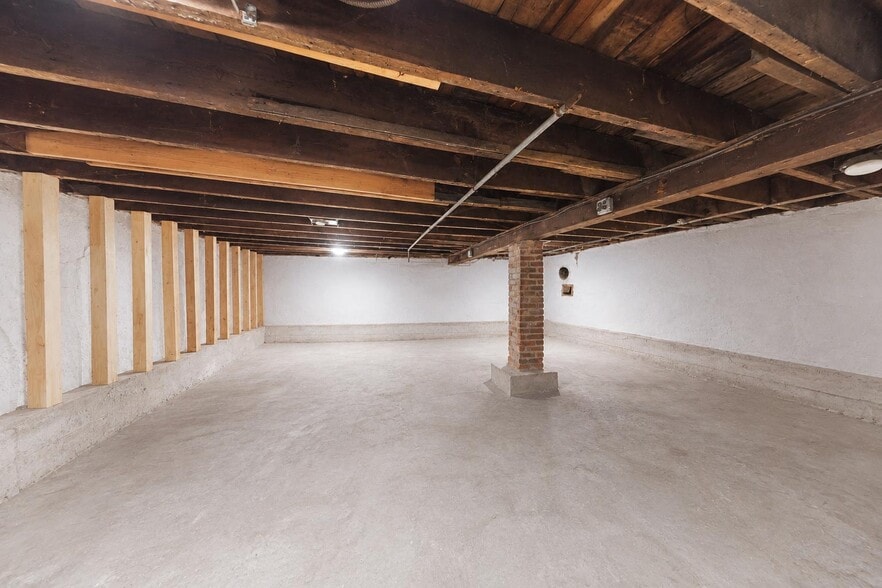 More Photos Of 33 Olympia Blvd, Staten Island Storefront Retail Residential For Sale