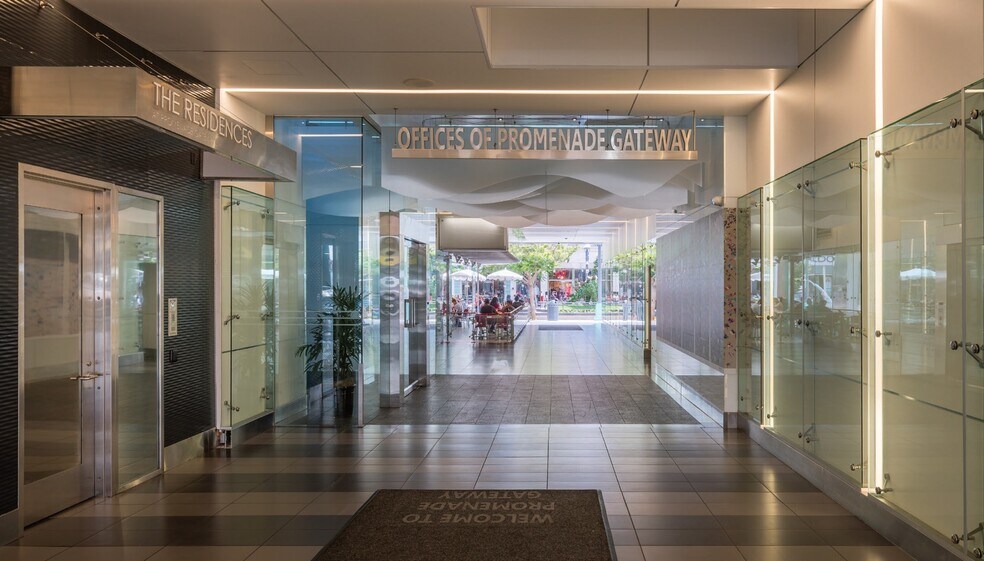 More Photos Of 1451-1457 3rd Street Promenade, Santa Monica Loft Creative Space For Lease