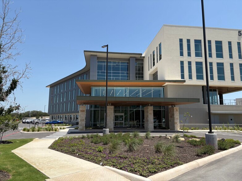 More Photos Of 5126 W Loop 1604 N, San Antonio Medical For Lease