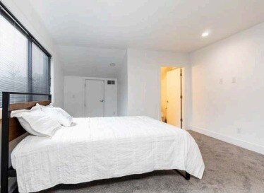 More Photos Of 628 E Parent Ave, Royal Oak Office For Sale