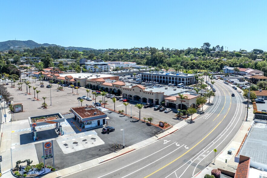 More Photos Of 913-959 E Vista Way, Vista Freestanding For Sale