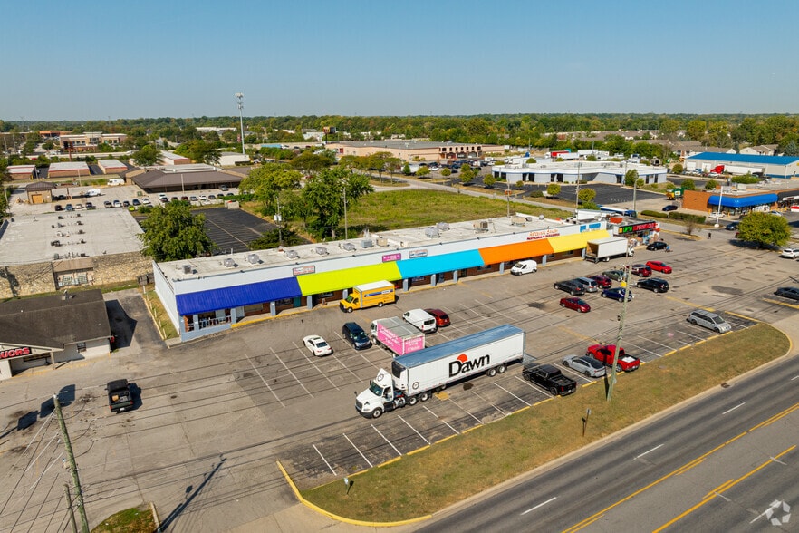 More Photos Of 3937-4050 N High School Rd, Indianapolis Freestanding For Sale