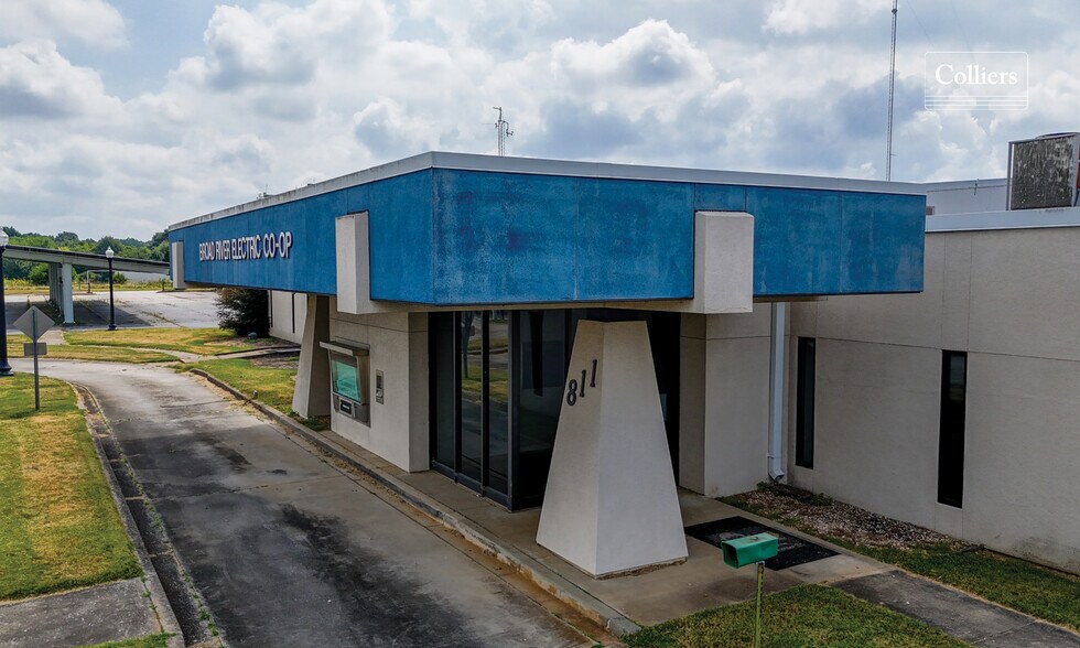 More Photos Of 811 Hamrick St, Gaffney Warehouse For Sale