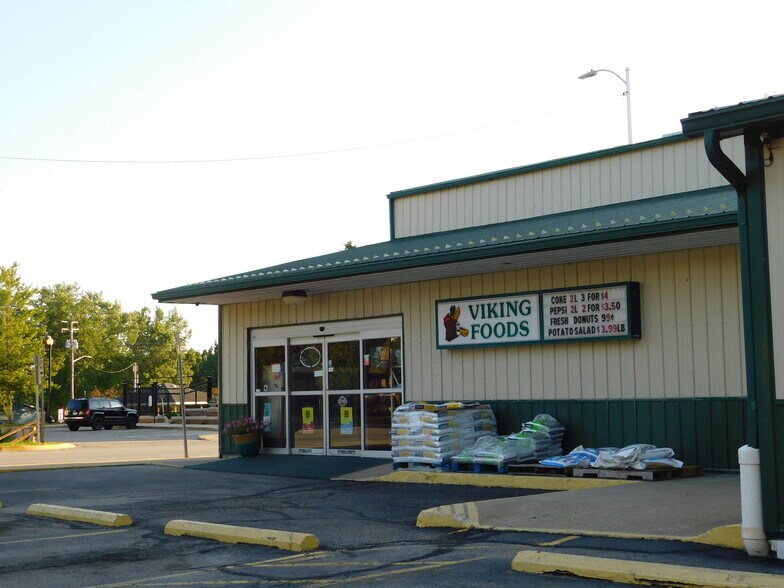 Primary Photo Of 116 E Rochester St, Akron Freestanding For Sale