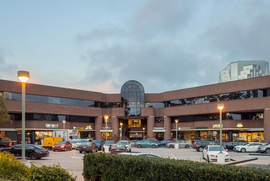 More Photos Of 4150 Regents Park Row, La Jolla Medical For Lease