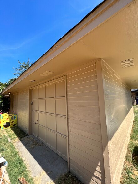 More Photos Of 221 Highland Ave, Waxahachie Multifamily For Sale