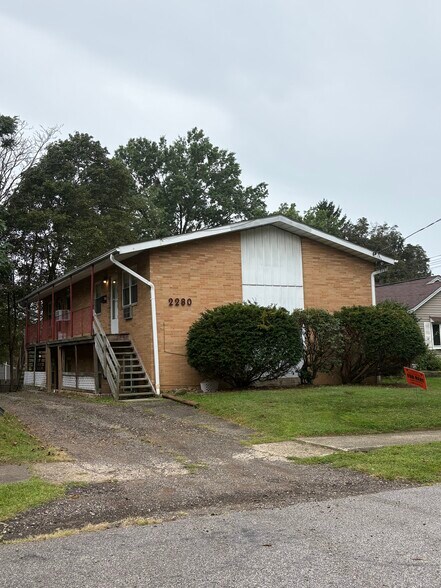 More Photos Of 143 Durling Dr, Wadsworth Apartments For Sale