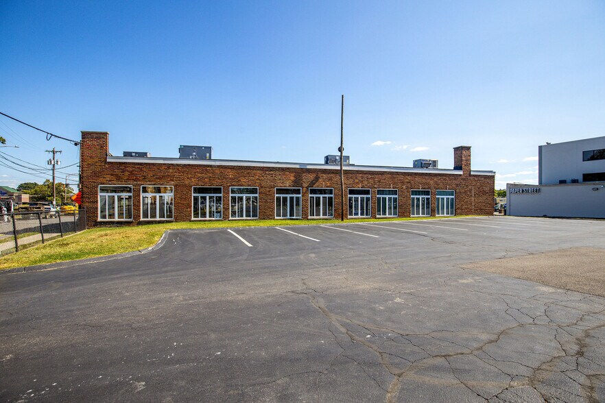 More Photos Of 2075 Mills Ave, Norwood Storefront For Sale