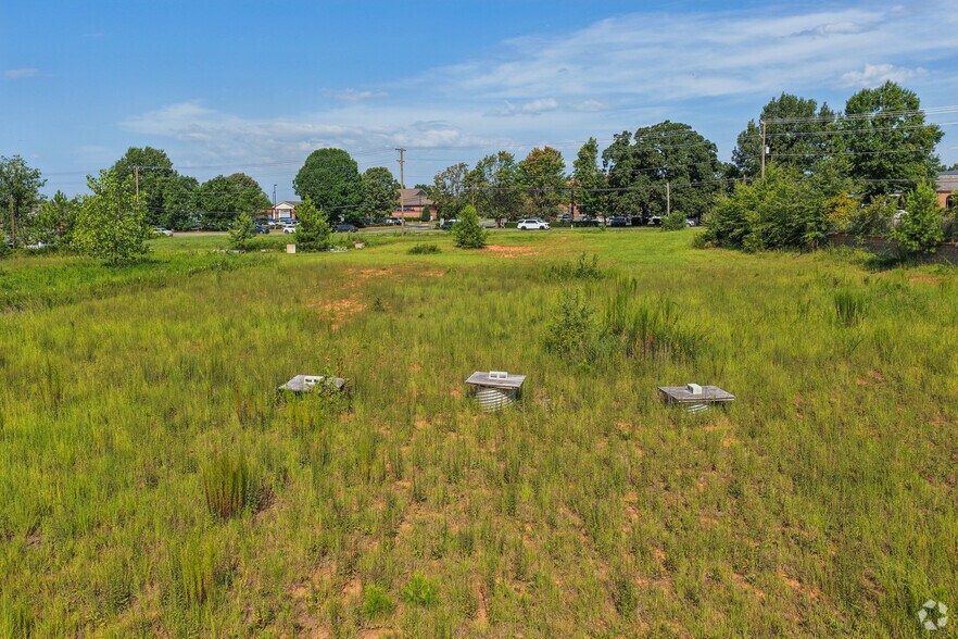 More Photos Of 211 Williamson Rd, Mooresville Land For Sale