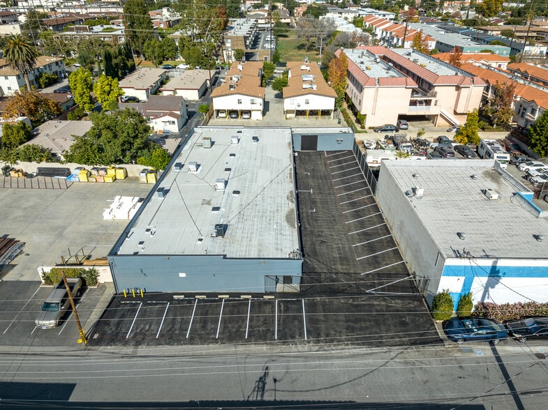 More Photos Of 319 Agostino Rd, San Gabriel Manufacturing For Lease