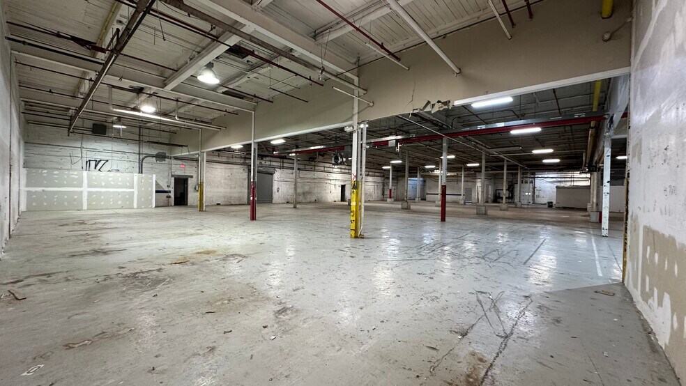 More Photos Of 1727-1801 Union Blvd, Allentown Warehouse For Lease