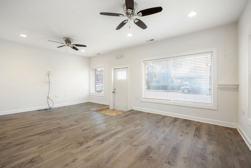 More Photos Of 2312-2314 W Cary St, Richmond Warehouse For Lease