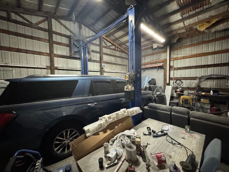 More Photos Of 1060 Nursery Rd, Winter Springs Auto Repair For Sale