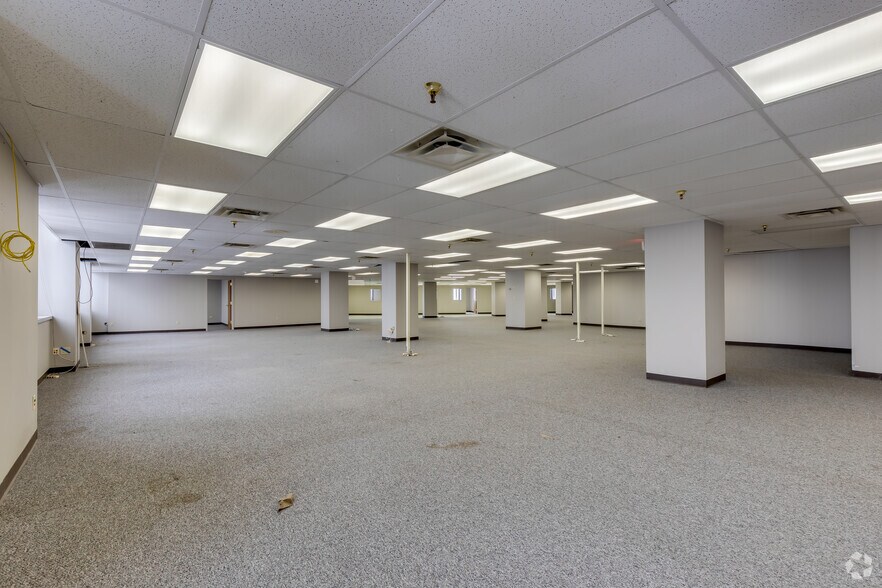 Photo of 18th Floor Ste 20-1800