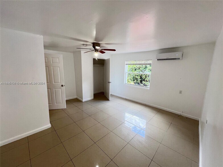 More Photos Of 548-550 NW 30th St, Miami Apartments For Sale