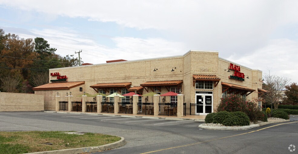 More Photos Of 1-60 Town Center Way, Hampton Unknown For Lease