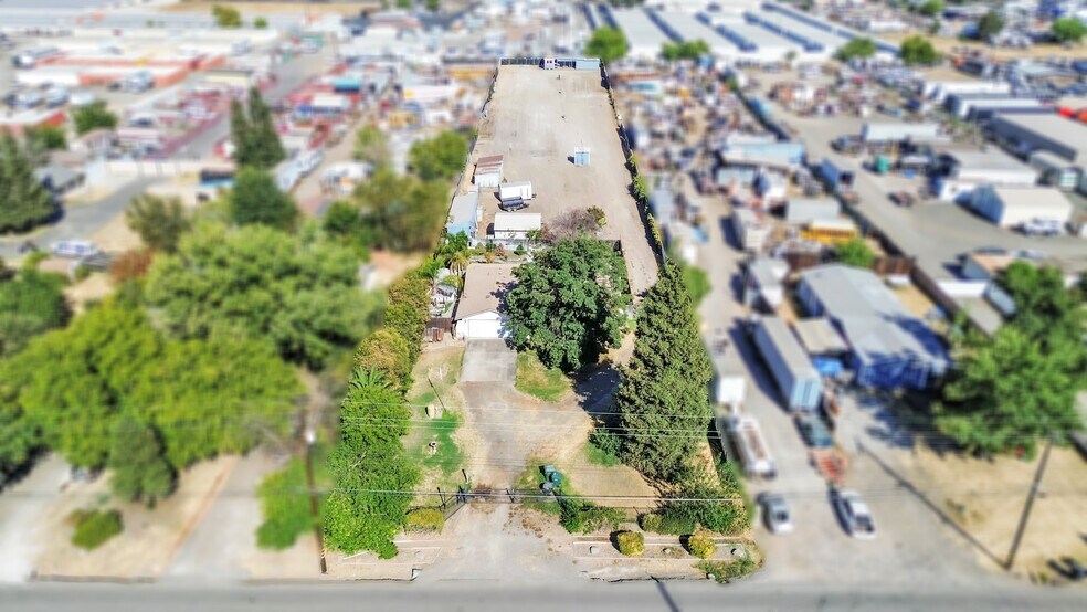 More Photos Of 7028 26th St, Rio Linda Industrial For Sale