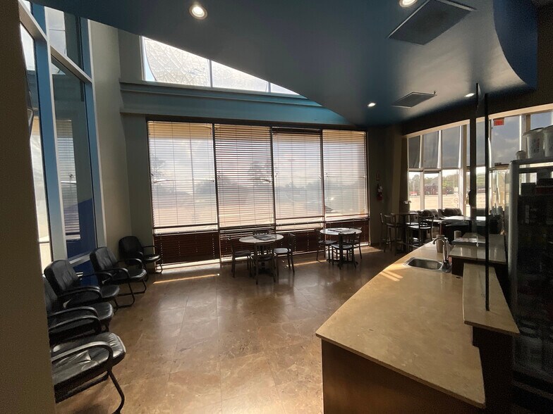 More Photos Of 6370 Louetta Rd, Spring Unknown For Lease