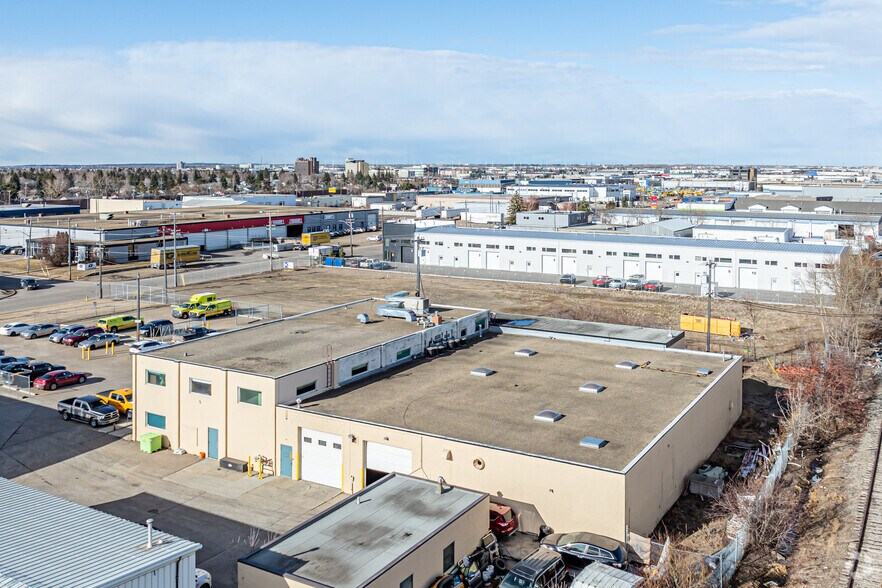 More Photos Of 15712 112 Ave, Edmonton Office For Lease