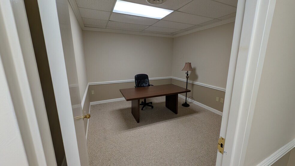 More Photos Of 601 Eastchester Dr, High Point Office For Lease