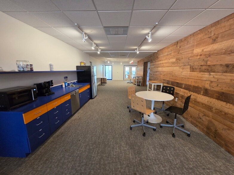 More Photos Of 433 W Main St, Durham Office For Lease